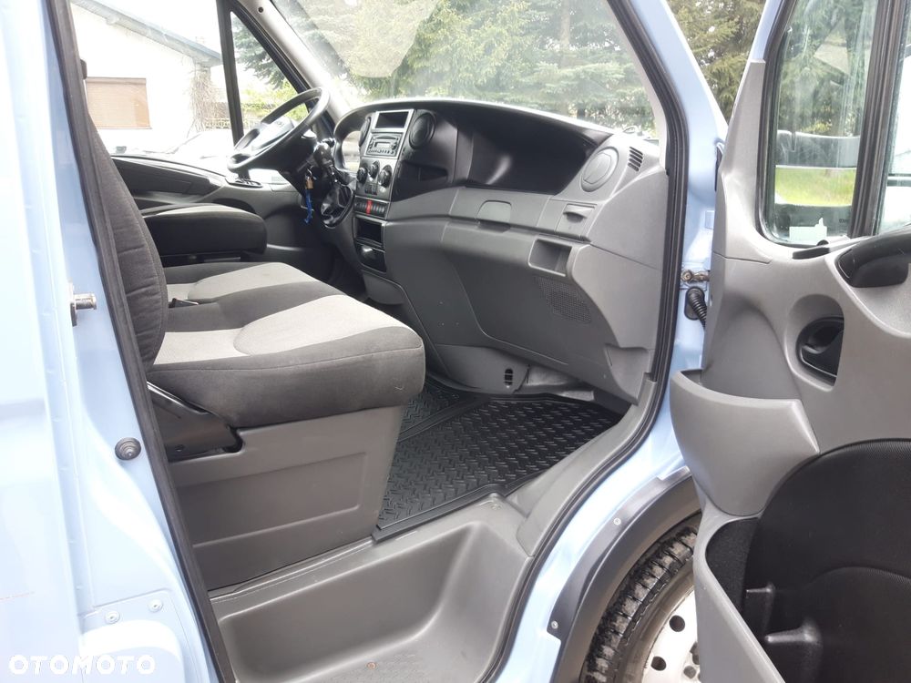Iveco daily Super Stan tylko 270 tyś km - 23