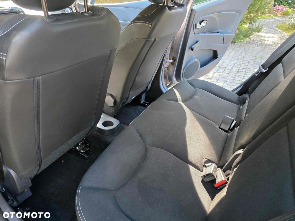 Renault Clio - 20