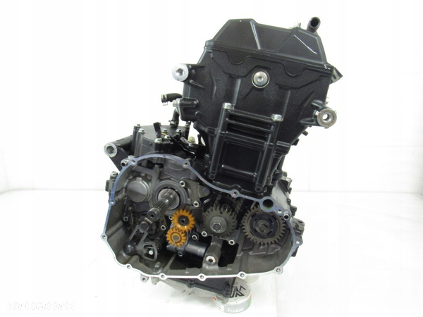 Silnik + koło magnesowe Yamaha R-3, 20r