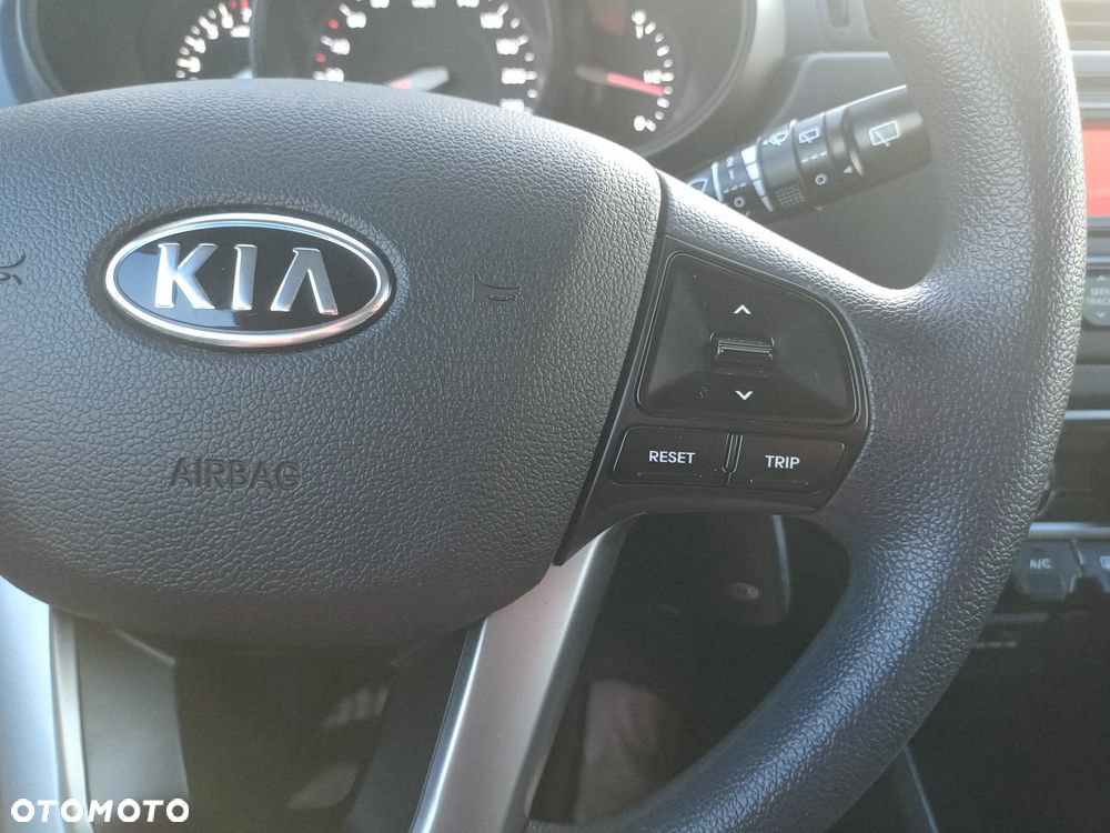 Kia Rio 1.2 Attract - 18