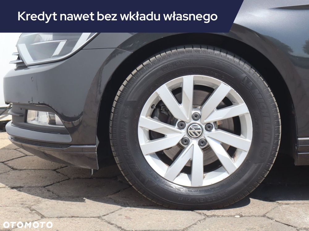 Volkswagen Passat - 15