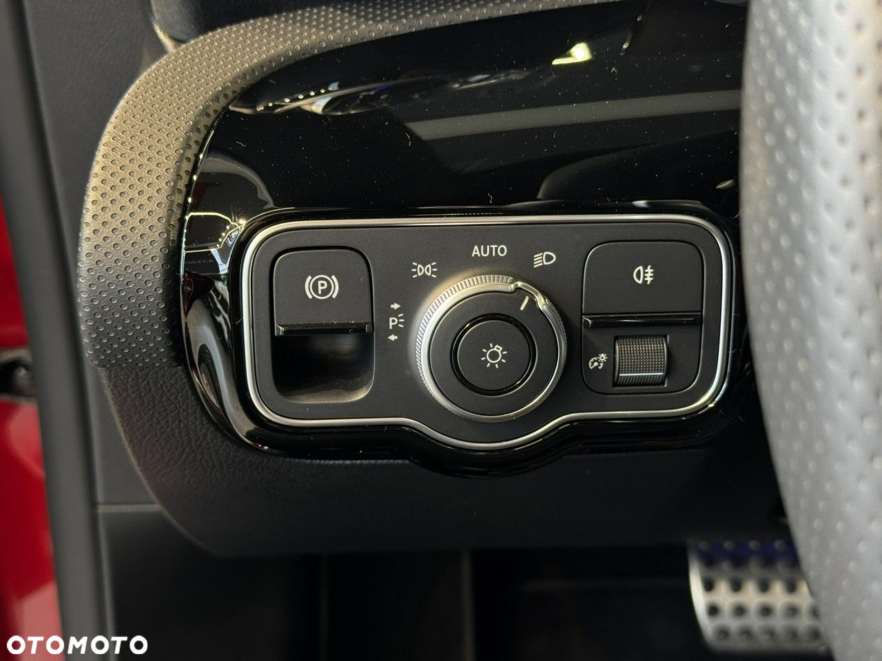 Mercedes-Benz CLA - 17