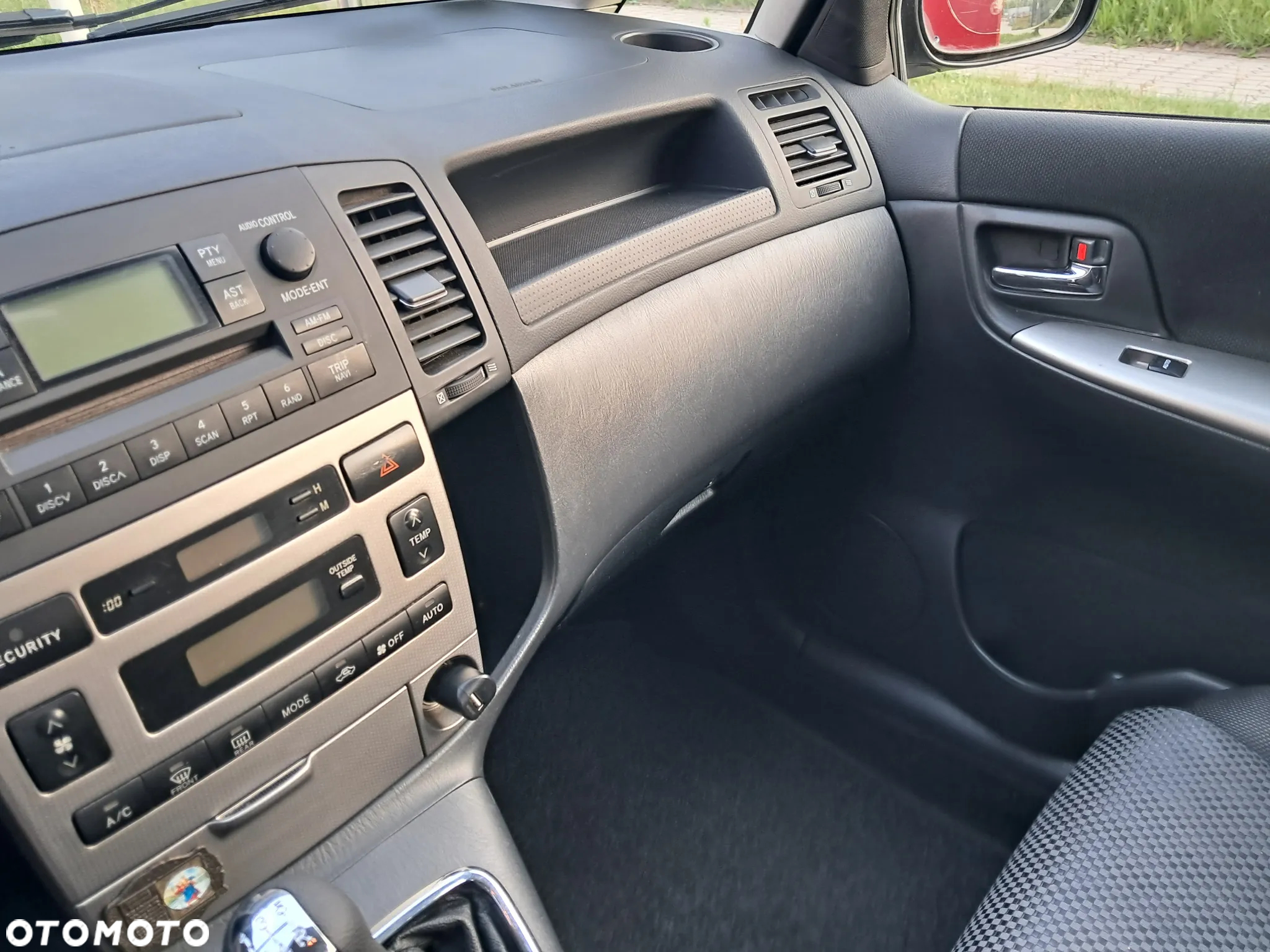 Toyota Corolla Verso 1.6 - 15