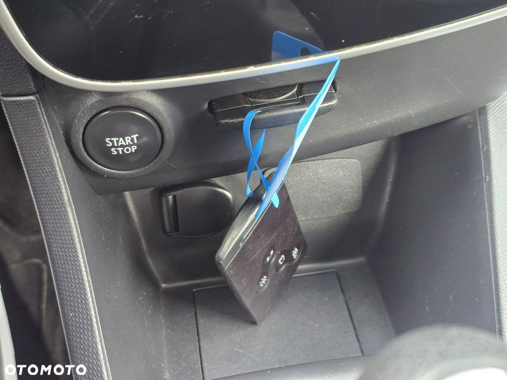 Renault Clio - 32