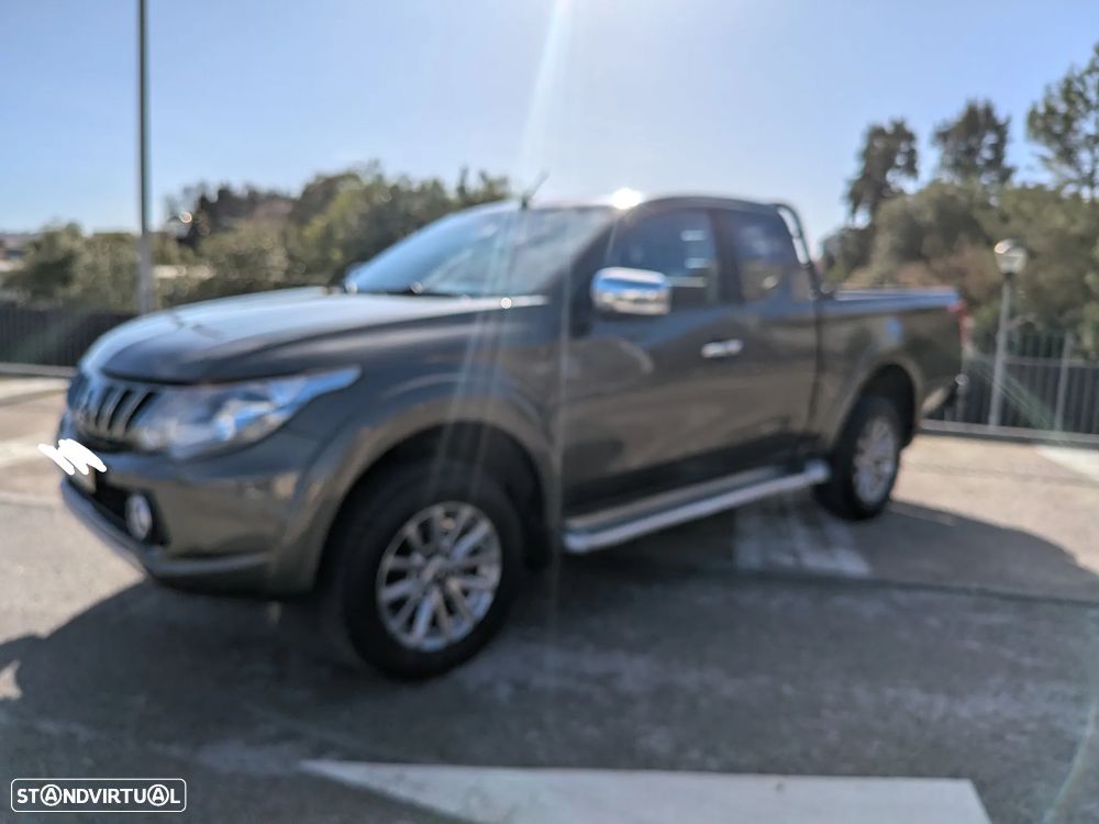 Mitsubishi L200 2.4 DI-D CD Instyle Strakar 4WD - 3