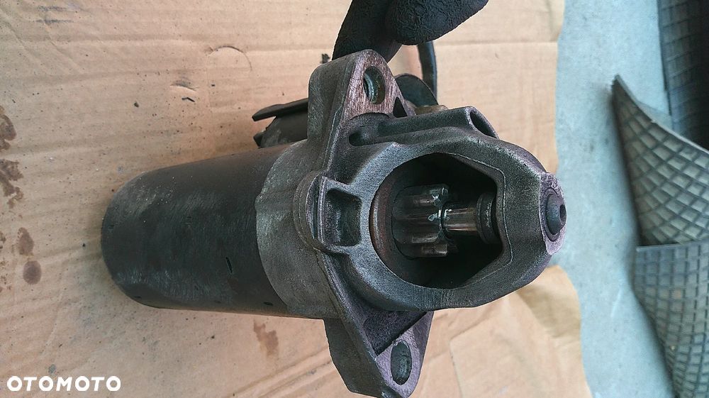 AUDI A4 B6 2.4 V6 ROZRUSZNIK - 2