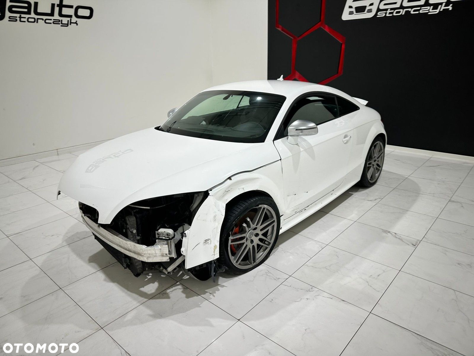 Audi TT S Coupé - 10