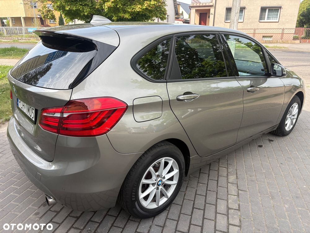 BMW Seria 2 220i Sport - 11