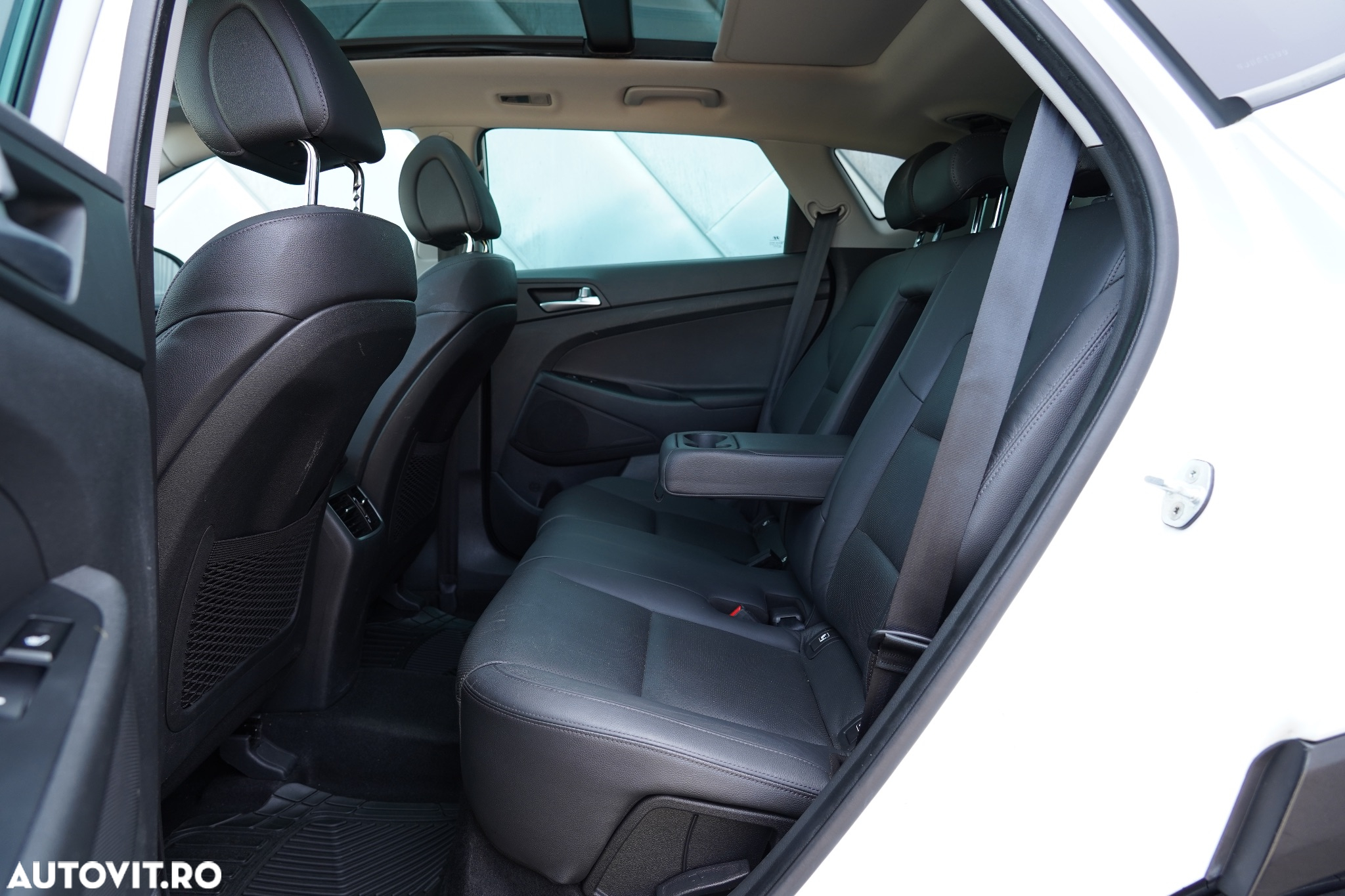 Hyundai Tucson blue 1.7 CRDi 2WD Style - 17