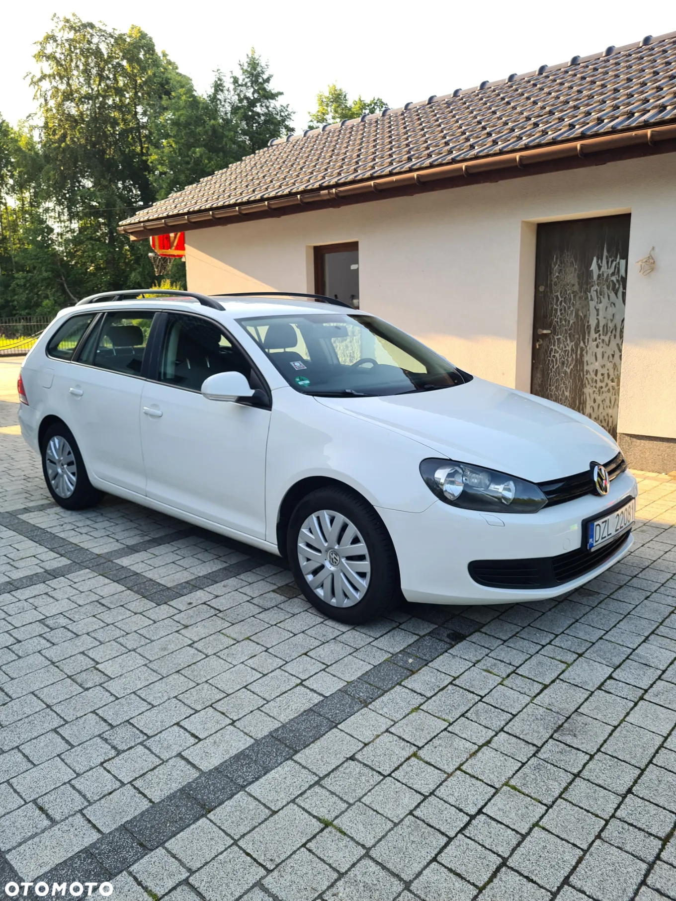 Volkswagen Golf 1.6 TDI DPF Trendline - 4