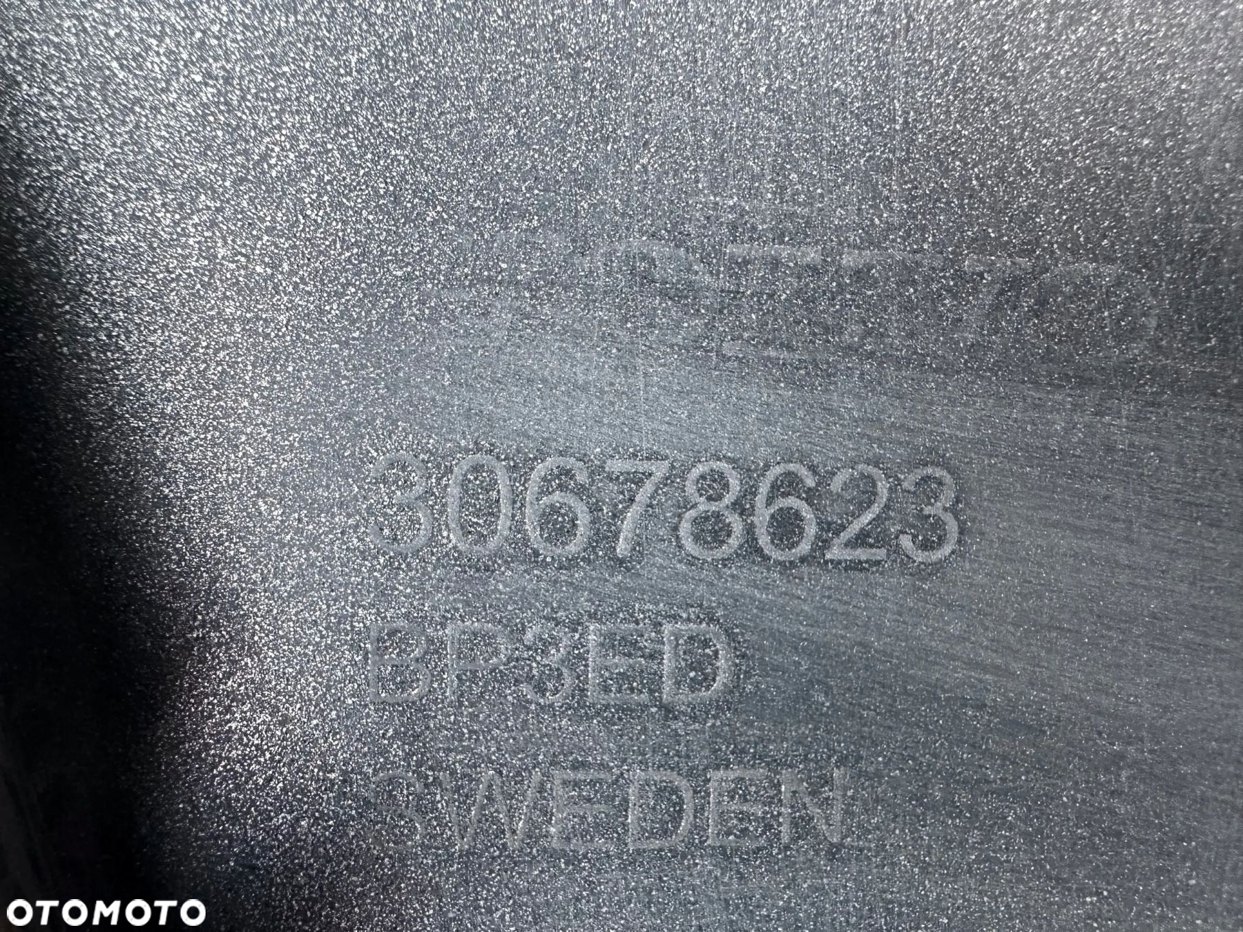 ZDERZAK Volvo V70 R DESIGN ORYGINAŁ KOMPLETNY NIE KLEJONY - 11