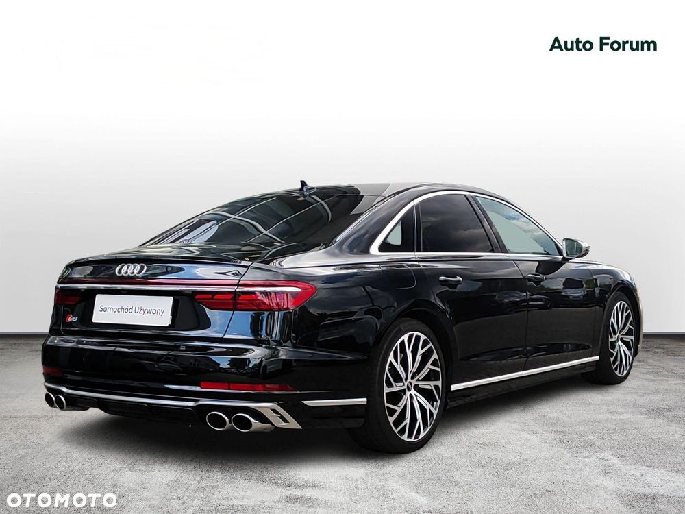 Audi S8 - 5