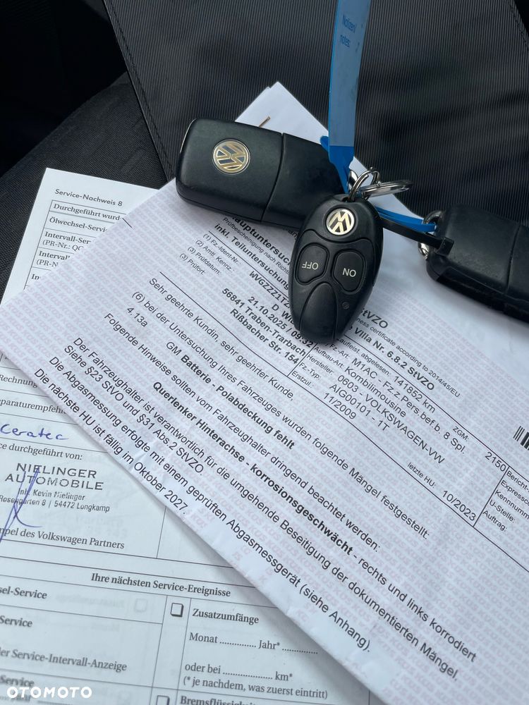 Używany Volkswagen Touran 2009 - 9 999 PLN, 140 000 km - Otomoto.pl