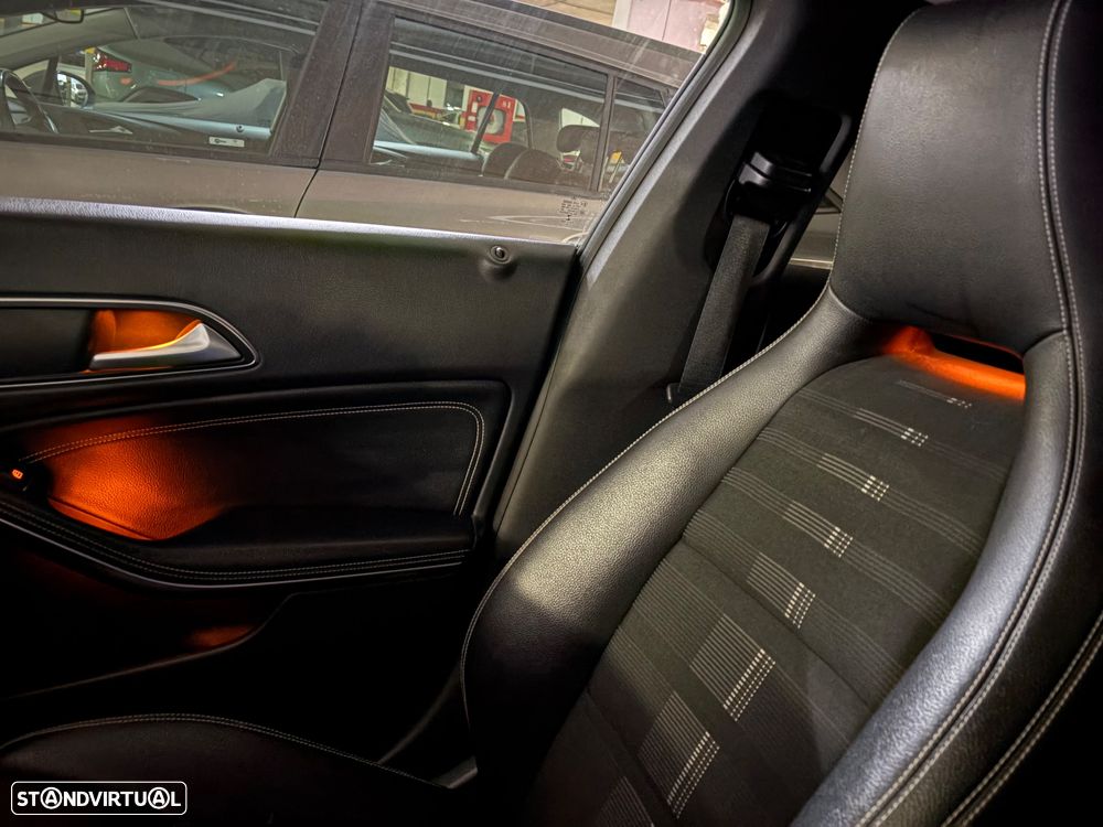 Mercedes-Benz CLA 180 d Shooting Brake Urban Aut. - 16