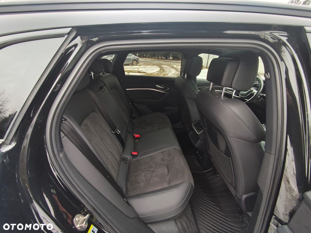Audi e-tron 55 Quattro Advanced - 26