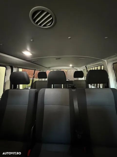 Volkswagen Transporter Kombi T6 2.0 TDI 75 kW KR - 6