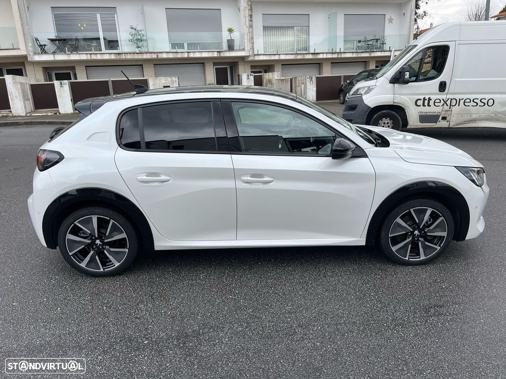 Peugeot e-208 50 kWh GT Pack - 1