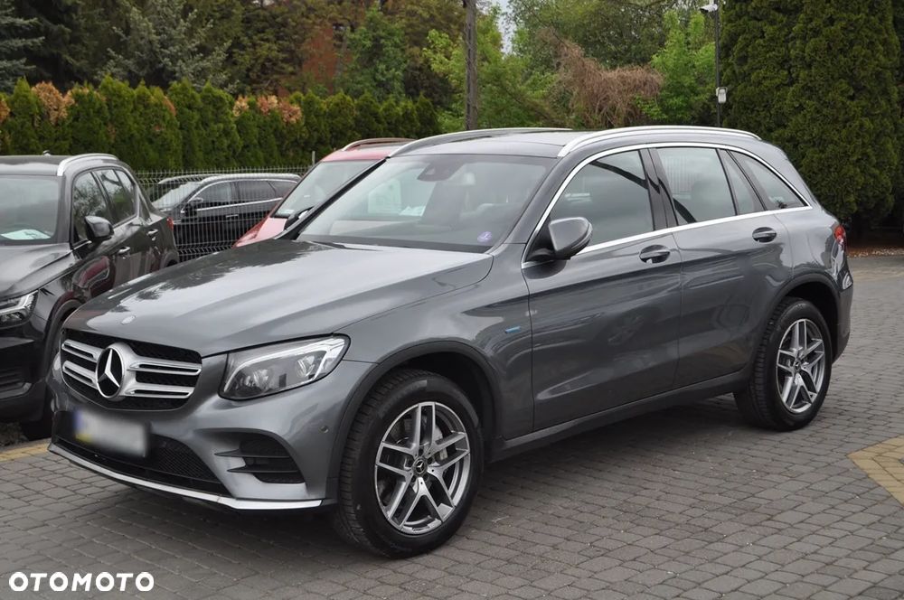Mercedes-Benz GLC 350 e 4Matic 7G-TRONIC AMG Line - 3