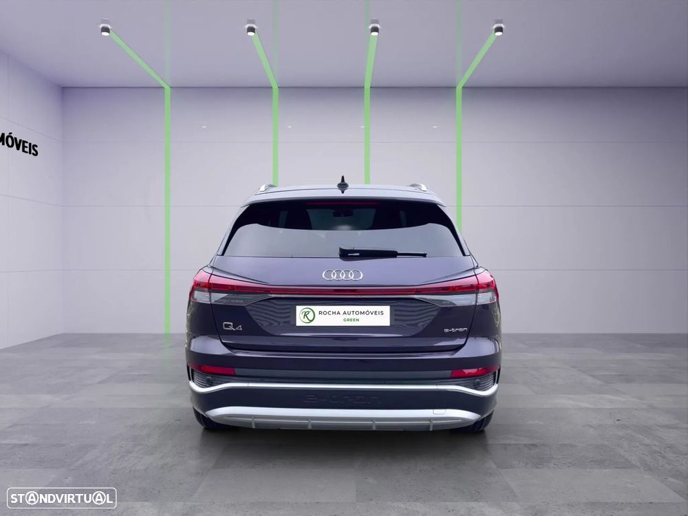 Audi Q4 e-tron - 4