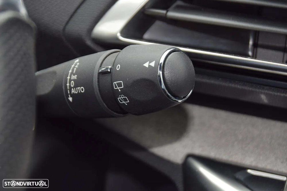Peugeot 3008 1.6 Hybrid GT e-EAT8 - 25