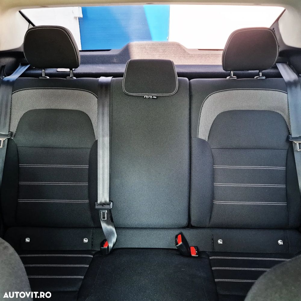 Dacia Logan TCe 90 MT6 Journey - 12