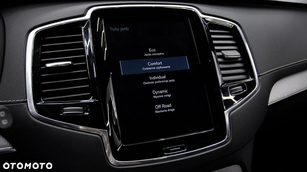 Volvo XC 90 B5 D AWD R-Design - 34