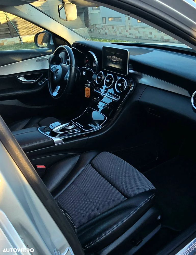 Mercedes-Benz C 220 (BlueTEC) d 7G-TRONIC AMG Line - 24