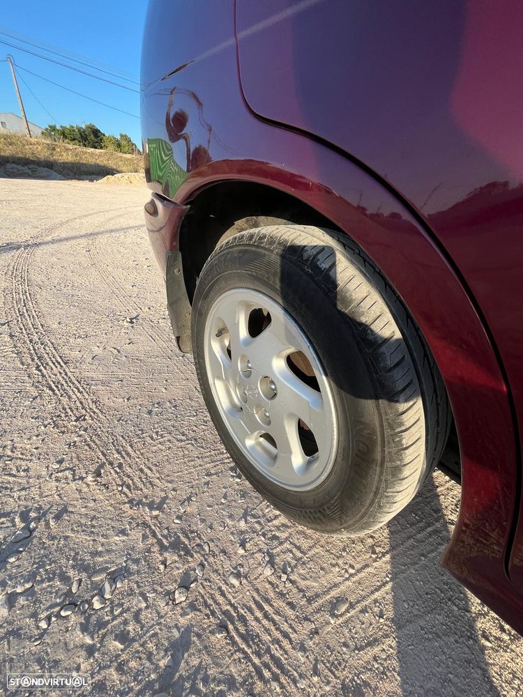 Nissan Almera 1.4 SR+AC - 26