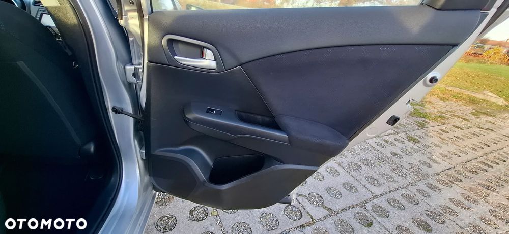 Honda Civic 1.6 i-DTEC Executive Navi - 31