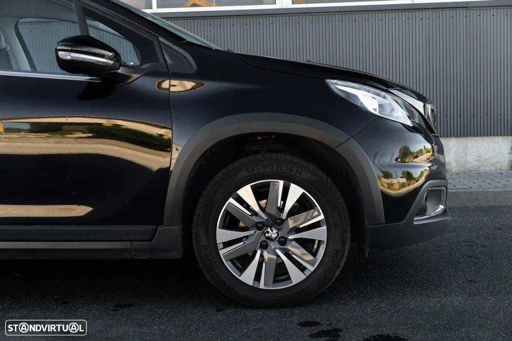 Peugeot 2008 1.2 PureTech Allure - 29