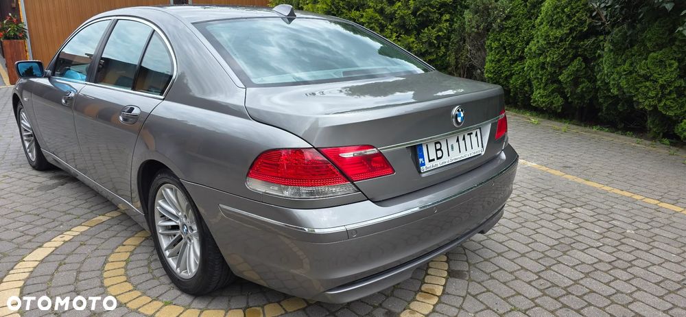 BMW Seria 7 - 16