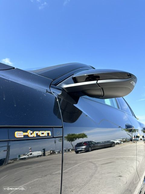 Audi e-tron - 9