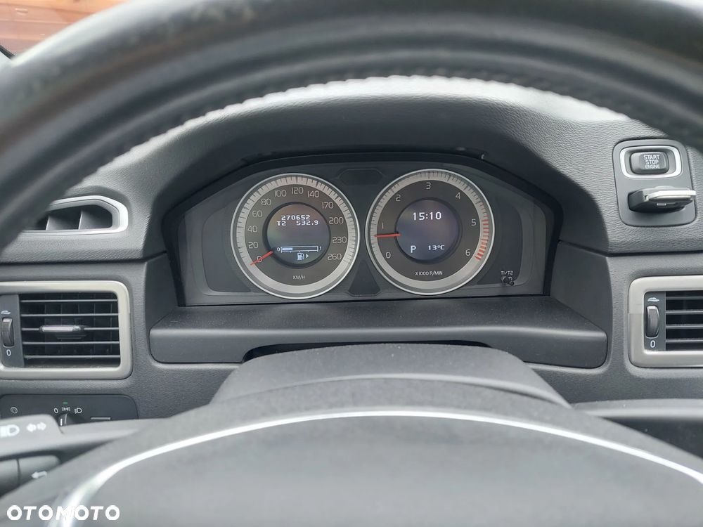 Volvo XC 70 D4 Geartronic Momentum - 13