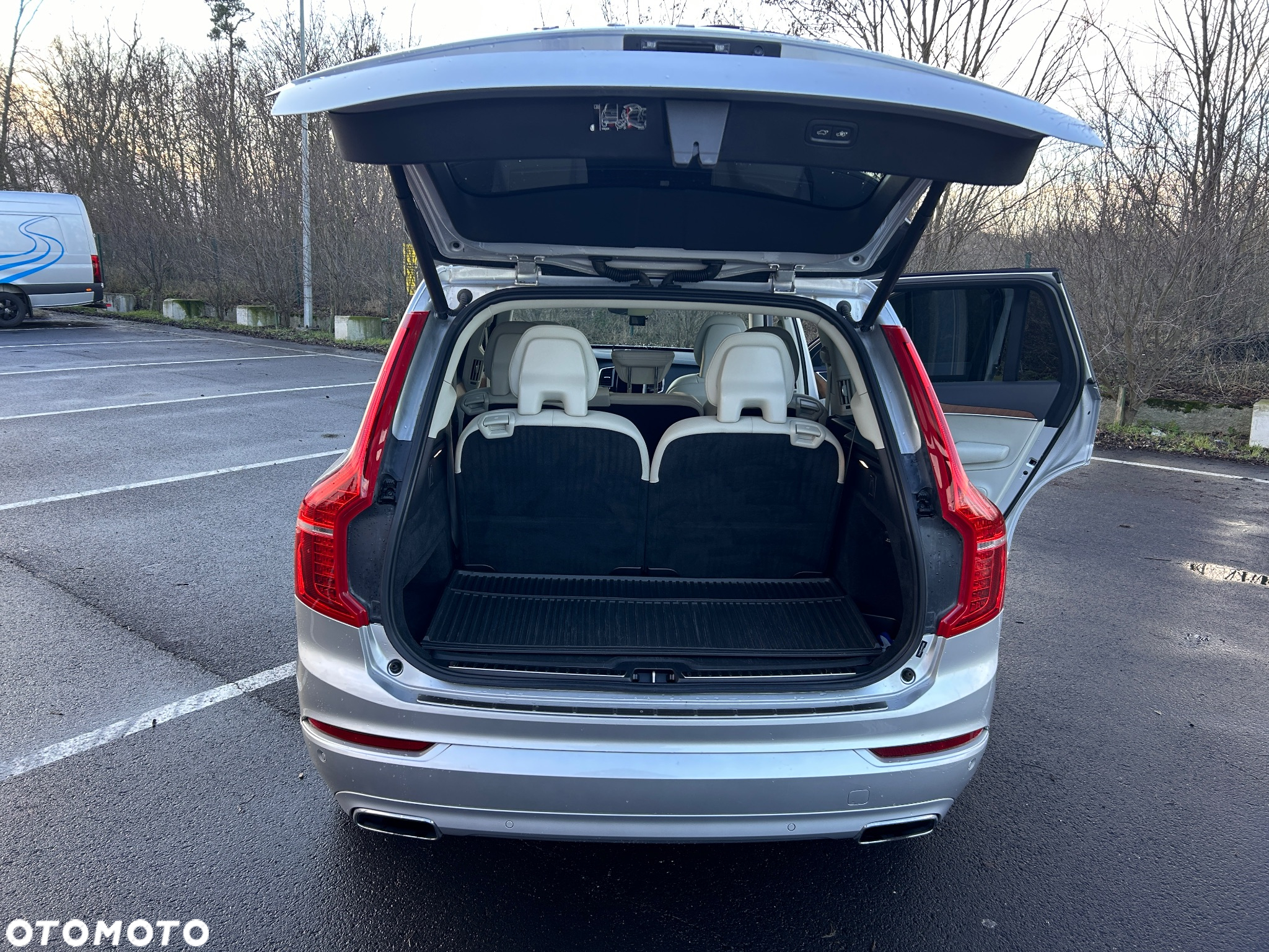 Volvo XC 90 T6 AWD Momentum Pro 7os - 17