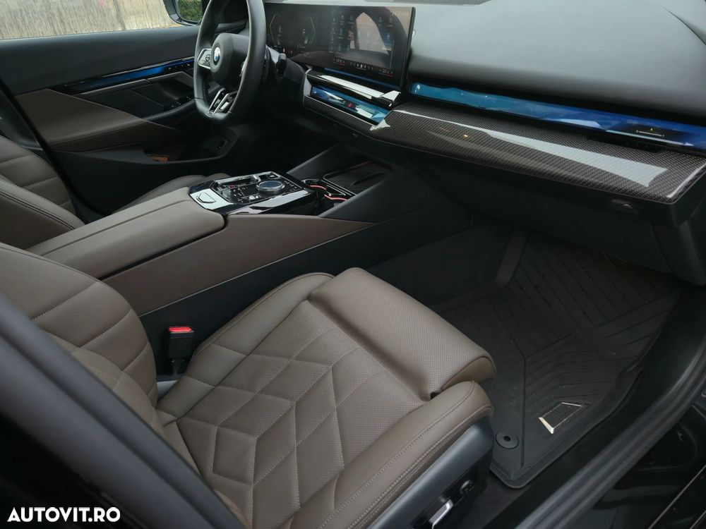 BMW Seria 5 520i Aut. M Sport Edition - 22