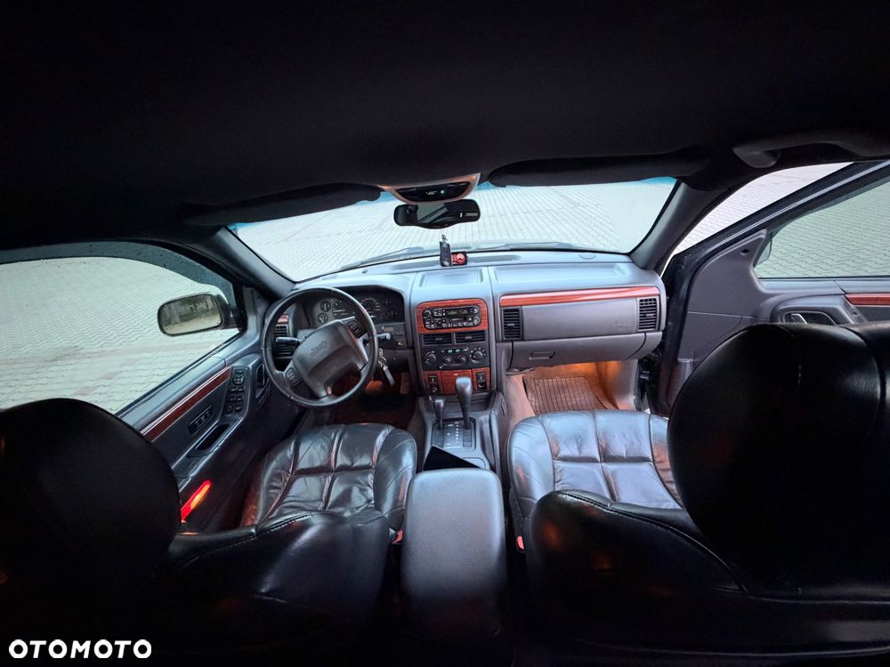 Jeep Grand Cherokee 4.7 Limited - 28