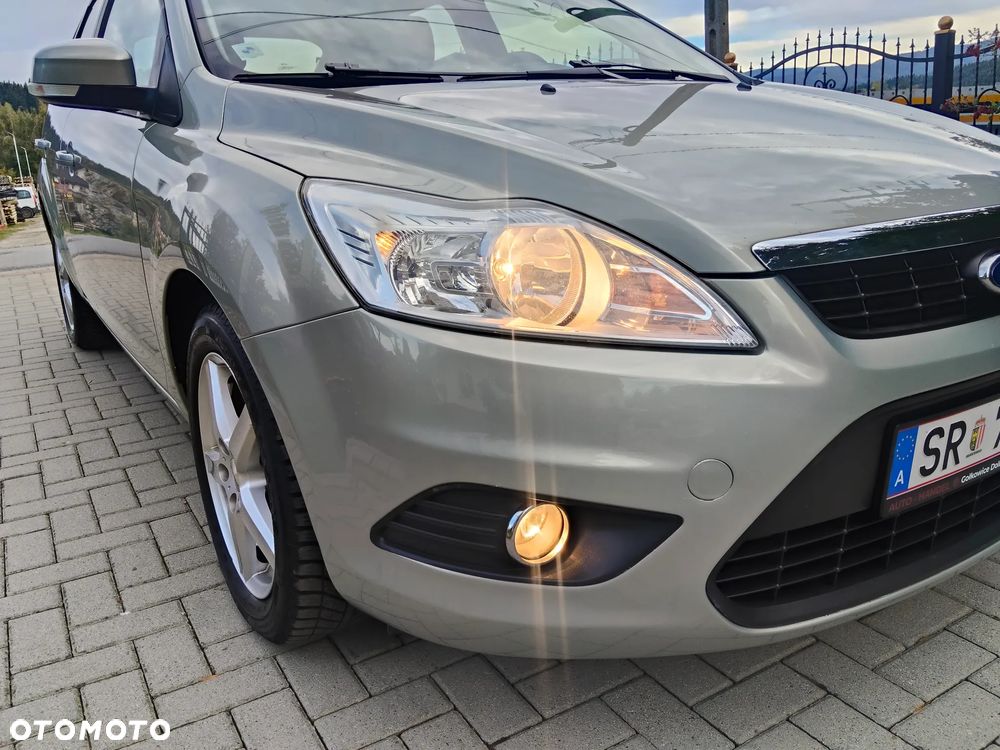 Ford Focus 2010 photo 4
