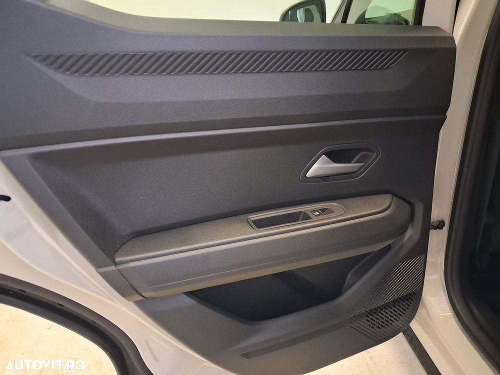 Dacia Duster HEV 140 Journey - 11