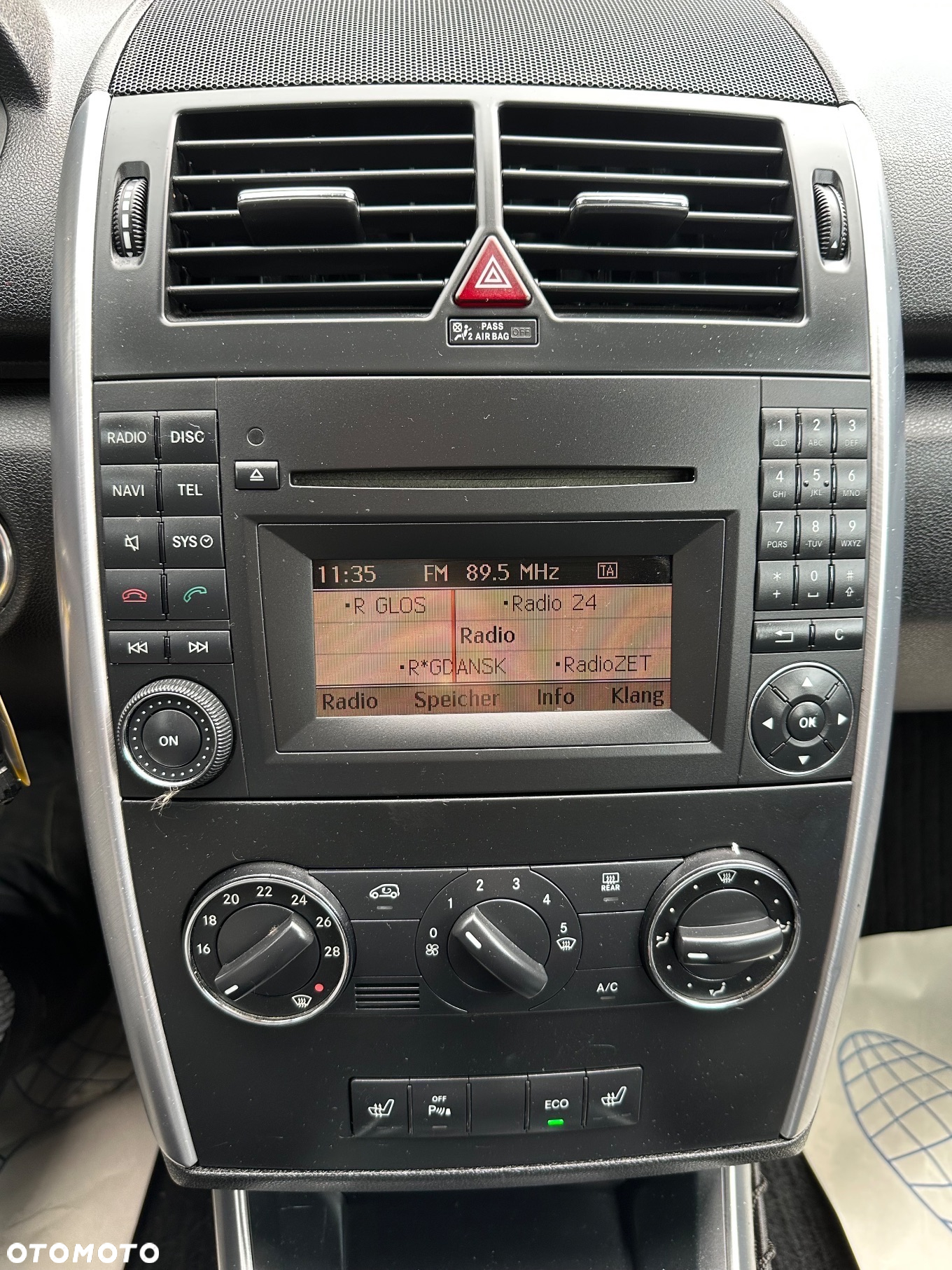 Mercedes-Benz Klasa A 180 BlueEFFICIENCY Avantgarde - 23