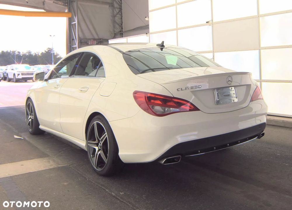 Mercedes-Benz CLA 250 7G-DCT - 6