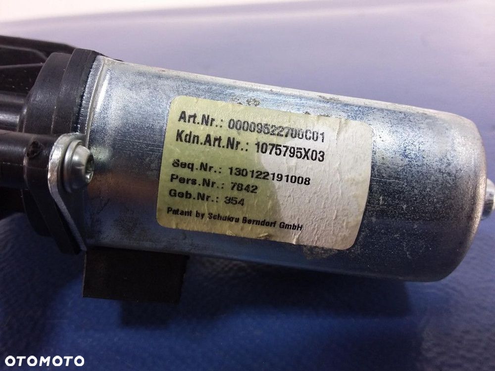 AUDI A8 D4 4H SILNICZEK REGULACJI FOTELA LEWY TYŁ - 2