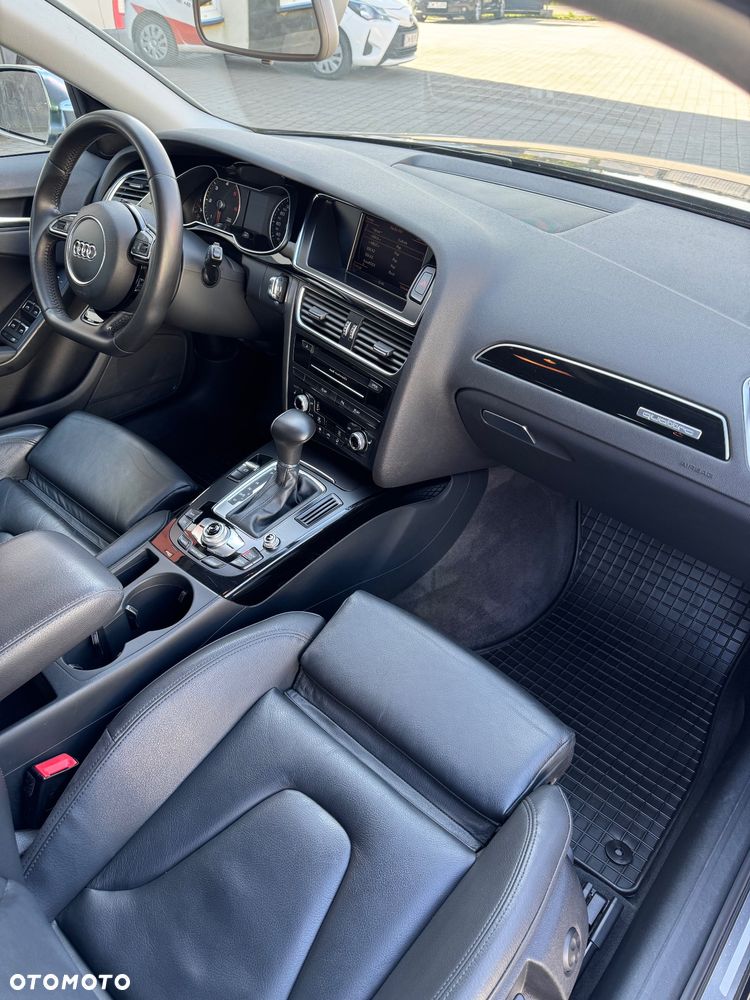 Audi A4 Avant 2.0 TDI DPF clean diesel quattro S tronic S line Sportpaket - 17