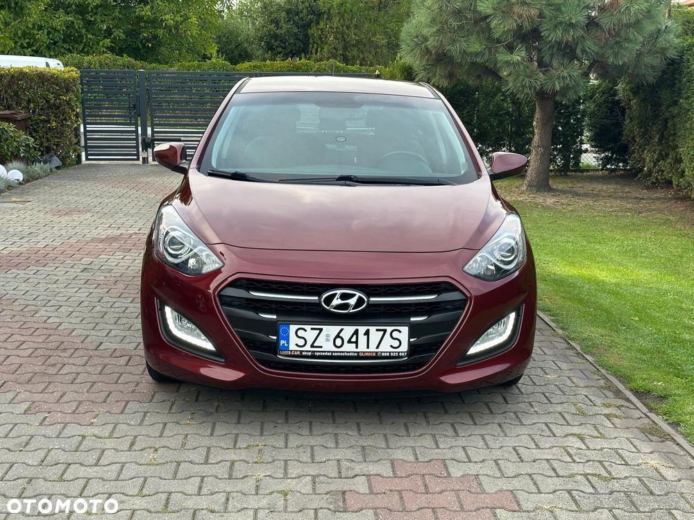 Hyundai i30 blue 1.4 Style - 14