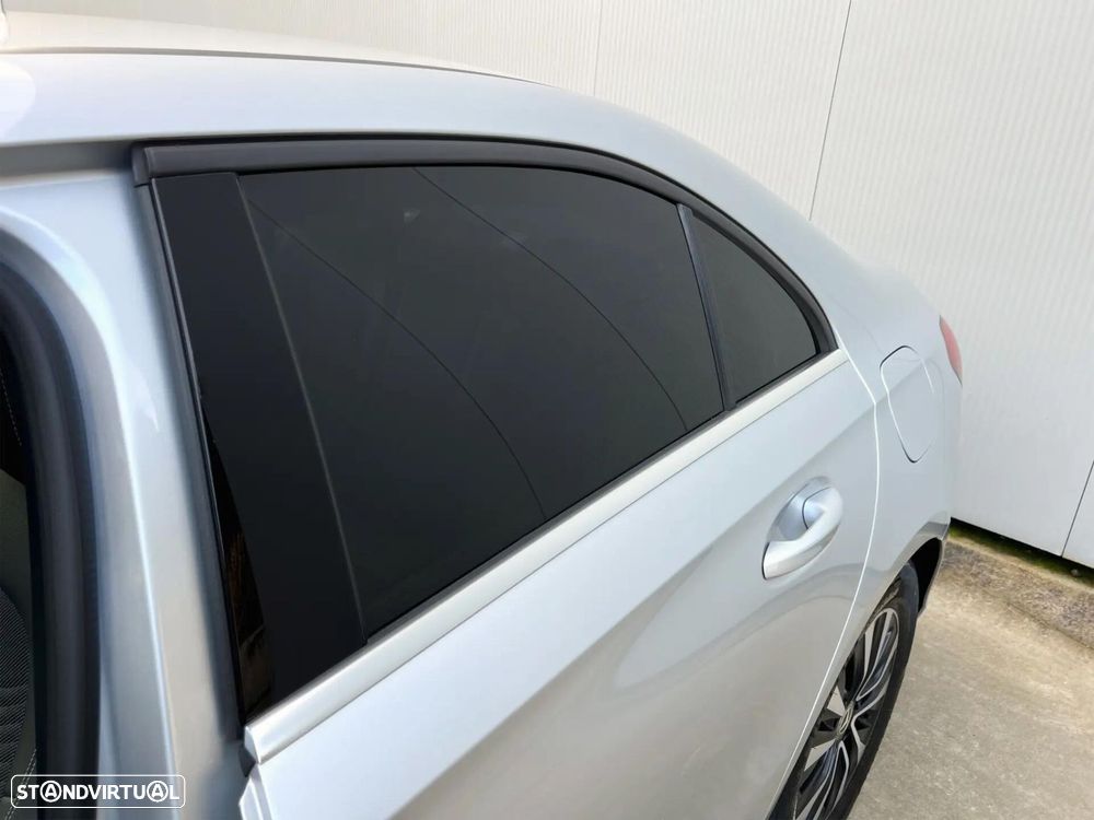 Mercedes-Benz A 180 Limousine d Business Solutions Aut. - 22