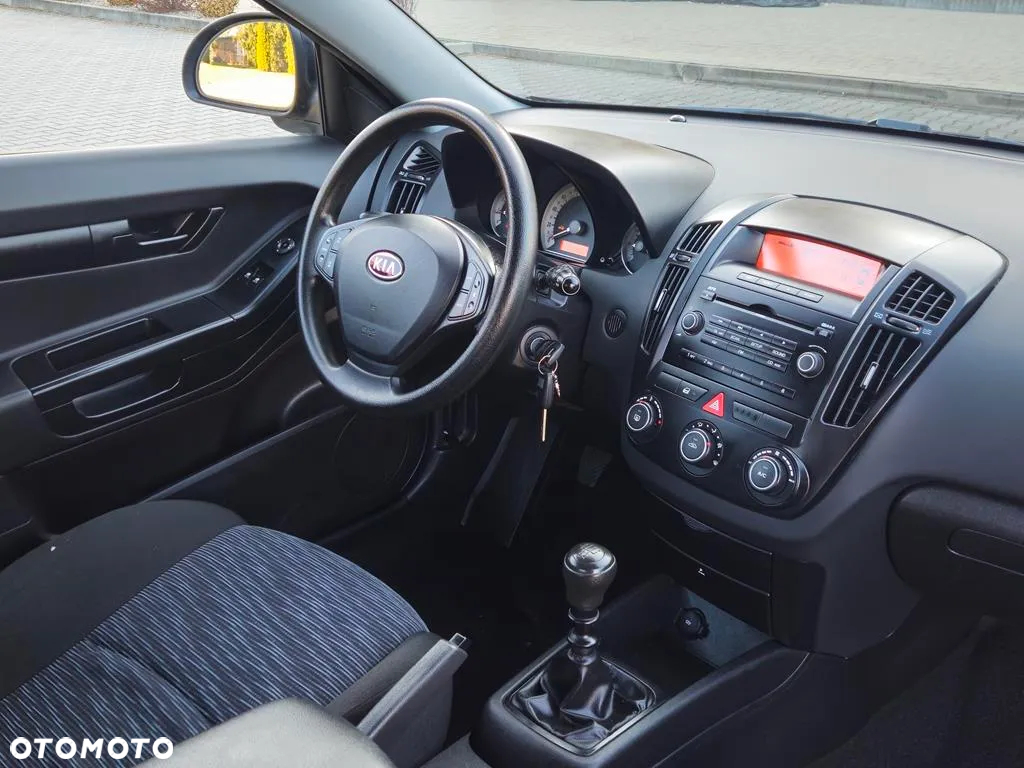 Kia ProCeed - 29