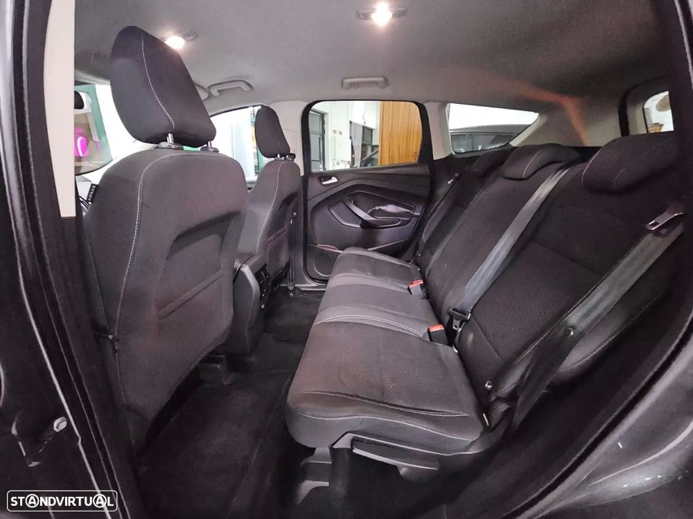 Ford Kuga 1.5 TDCi Titanium - 8