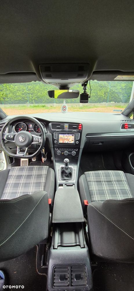 Volkswagen Golf ver-vii-2-0-tdi-bmt-gtd - 13