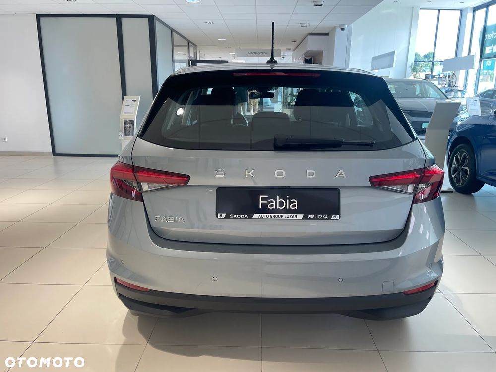 Skoda Fabia 1.0 TSI Drive - 8