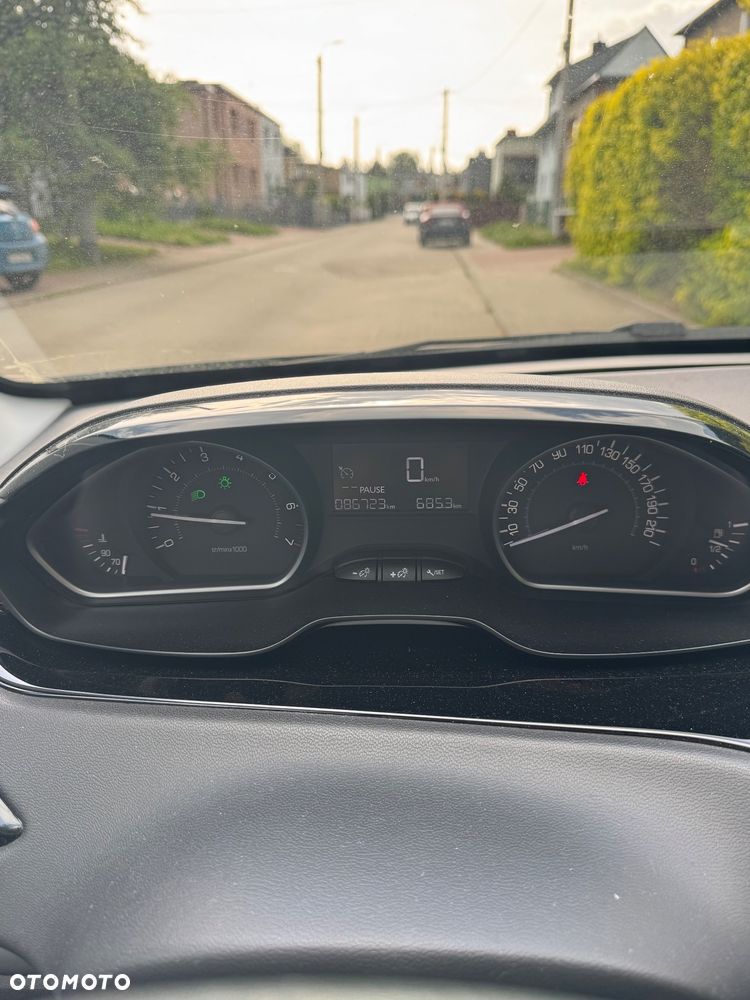 Peugeot 208 1.2 PureTech Allure - 7