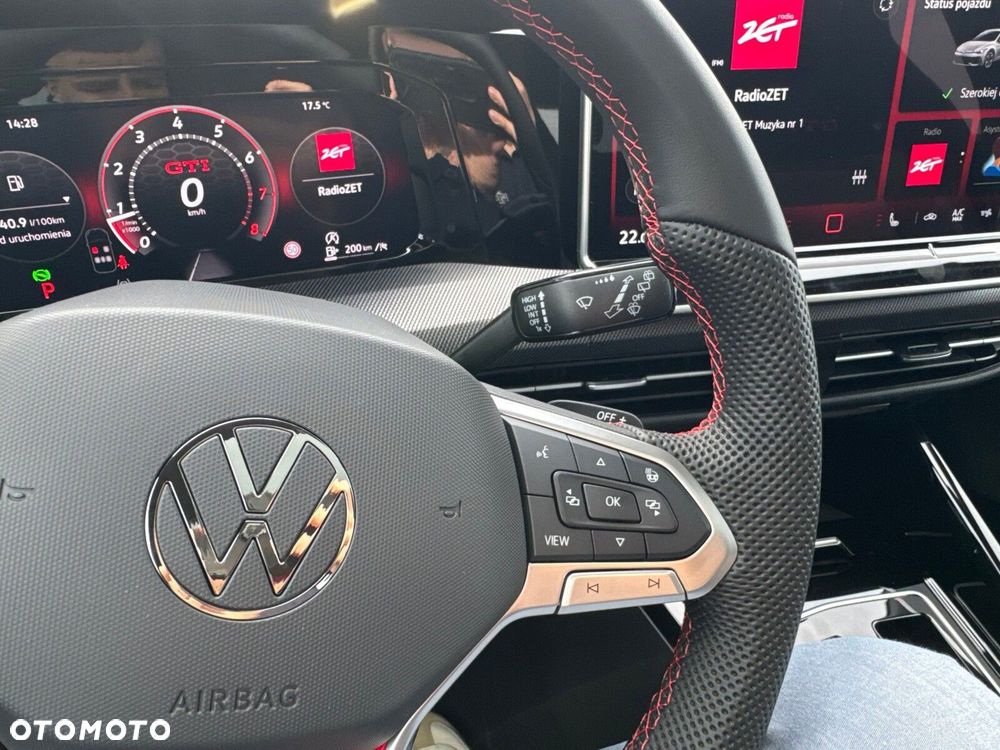Volkswagen Golf - 27